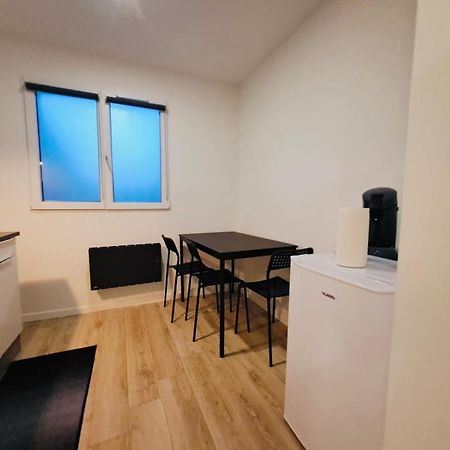 אורלי Studio Cosy Metro 14 Paris מראה חיצוני תמונה