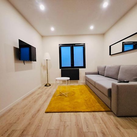 אורלי Studio Cosy Metro 14 Paris מראה חיצוני תמונה