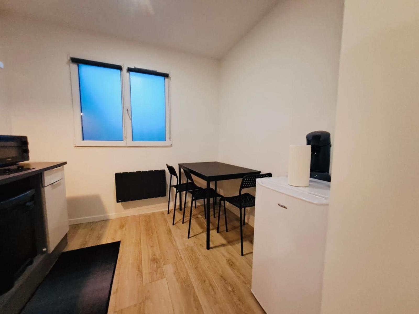אורלי Studio Cosy Metro 14 Paris מראה חיצוני תמונה